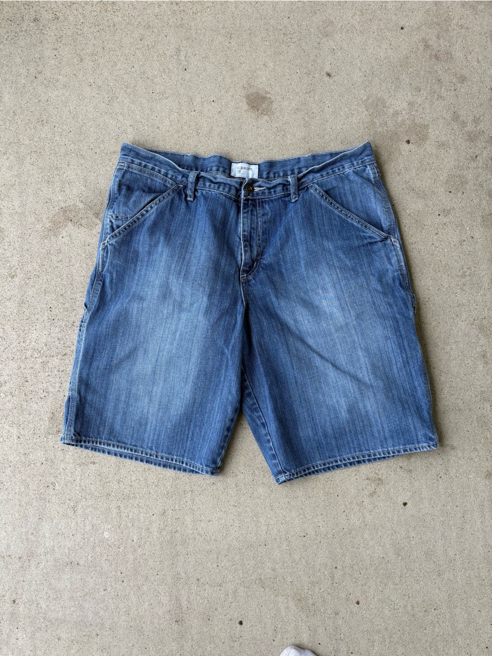 Vintage Baggy 2011 Old Navy Baggy Denim Carpenter Shorts Jorts Blue 39 x 11.5 - Picture 2 of 8